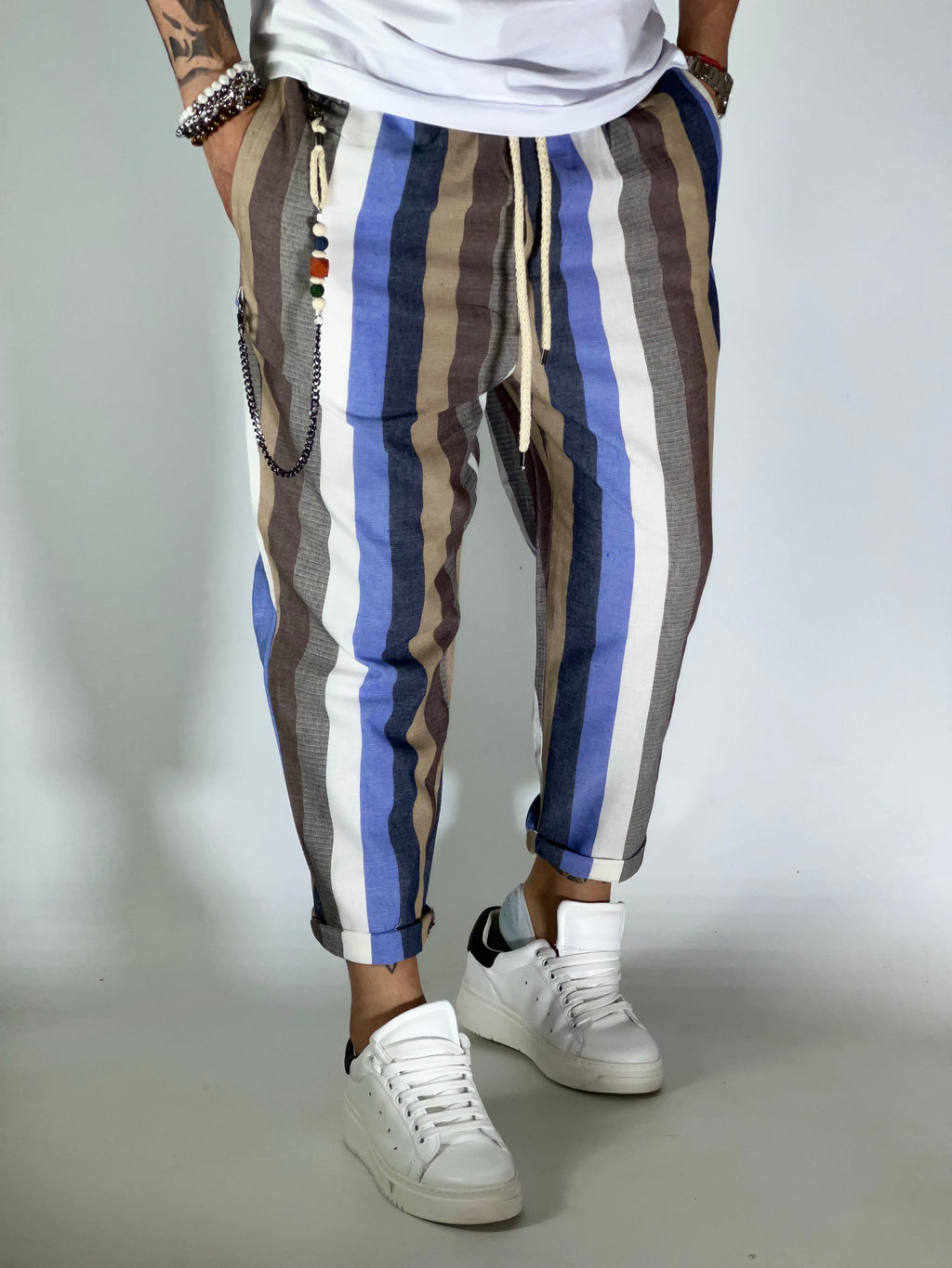 Pantalones a rayas con efecto lino en azul cielo