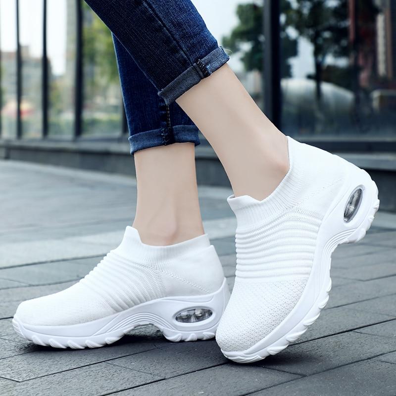 Zapatos ortopédicos para caminar.